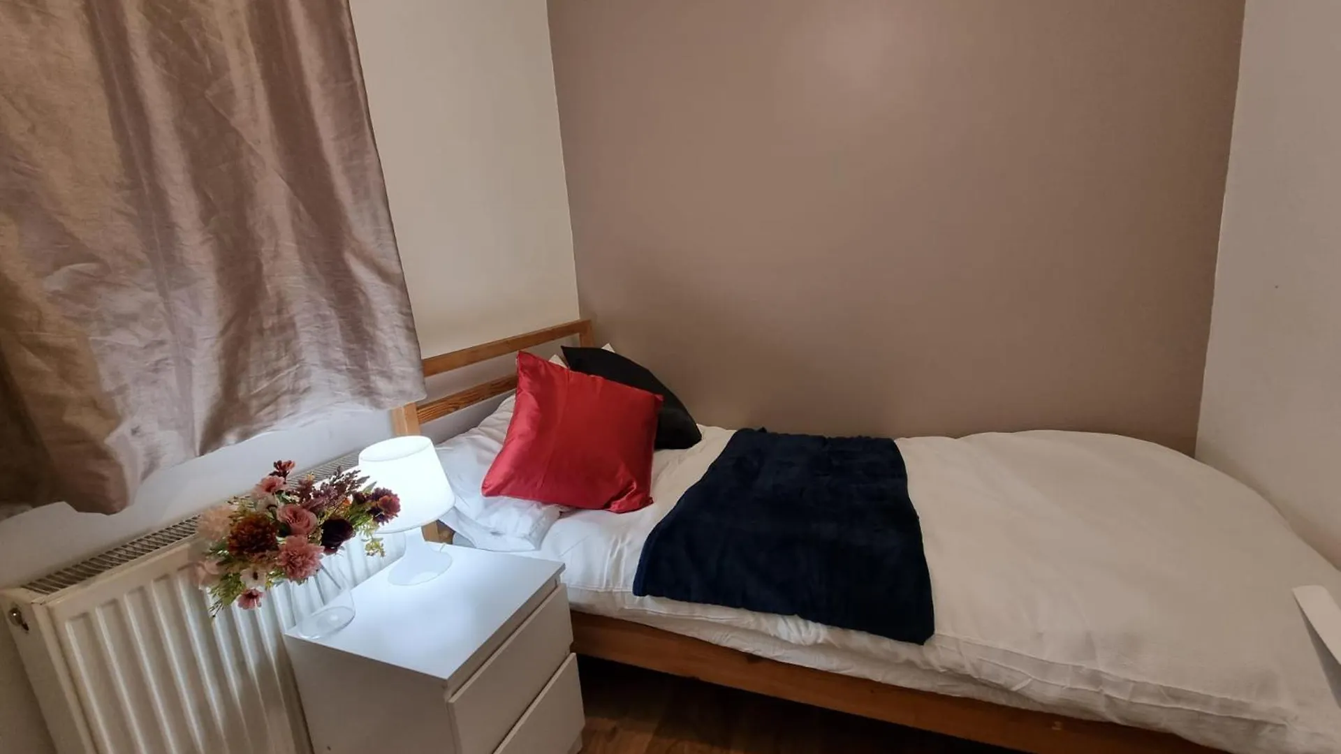 Single Room Hayes, Heathrow, London, Free Parking Hayes (Greater London)